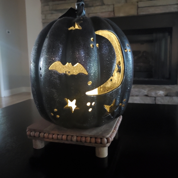 Viral Halloween! Gorgeous LED Pumpkin-NWT - Picture 7 of 7